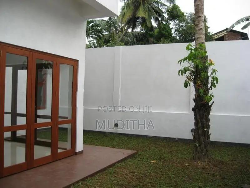03 Floor Luxury House for Sale Kadawatha