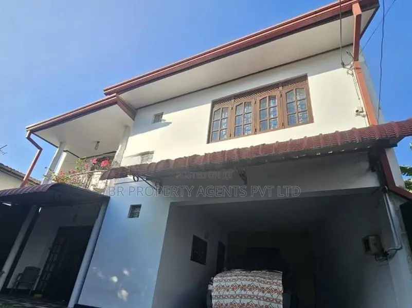 Two Story House for Sale in Nugegoda