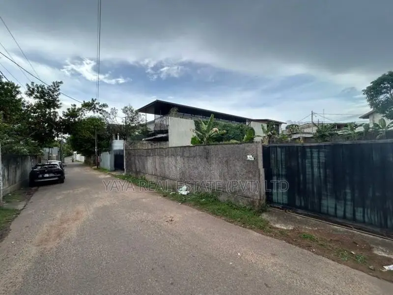 Residential Land for Sale in Pitakotte