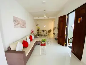 3 Bedrooms 2 Bathrooms Upper Floor Unit Rent Nugegoda Jubilee Post