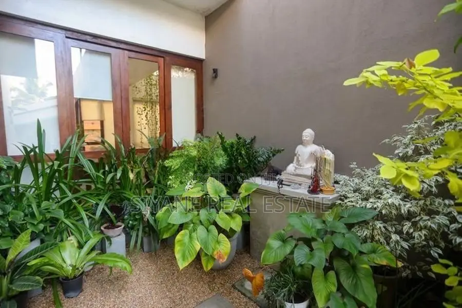 Fully Furnished 3 Storey House For Rent in Katunayake, near Airport.