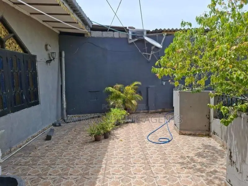 Two Storey House for Sale in Wellampitiya