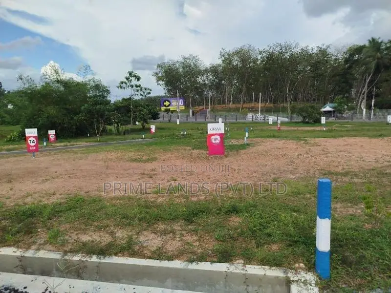 තලගල බෙරුකැටිය බිම් කොටස් විකිණීමට
