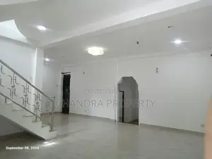 Luxury Upstair House for Immediate Sale in Kandana