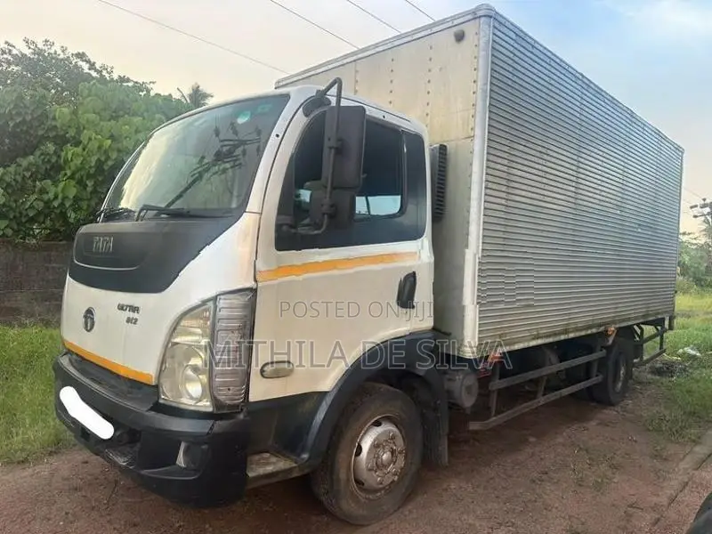 Tata Ultra 812 2015
