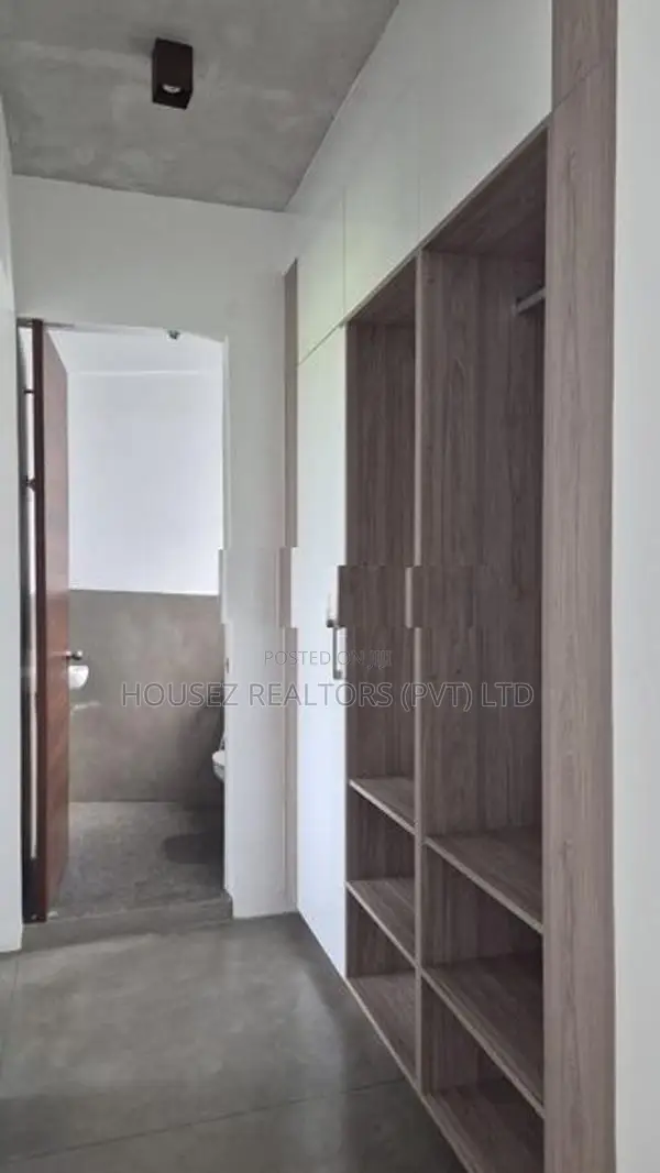 Luxury Riverfront Apartments for Rent – Rajagiriya