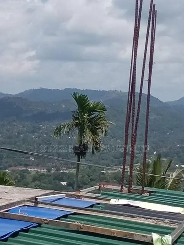 House with Land for Sale – Heerassagala, Kandy