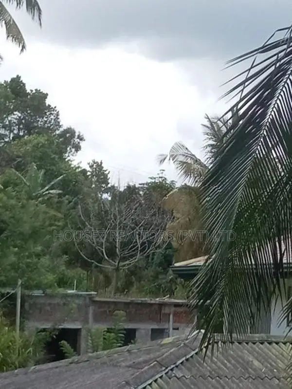 House with Land for Sale – Heerassagala, Kandy