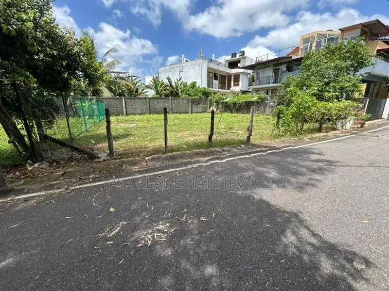 Residential Land for Sale in Thalawathugoda