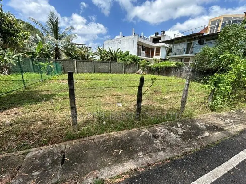 Residential Land for Sale in Thalawathugoda