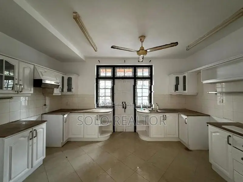 Dehiwala House with Land Sale
