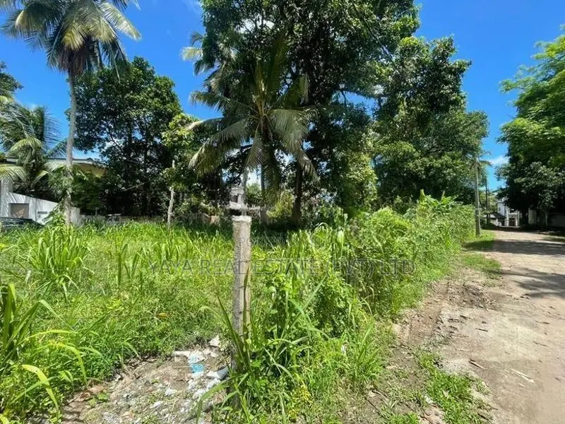 Residential Land for Sale in Thalawathugoda