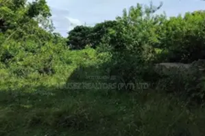 Prime Commercial land for Sale – Manaweriya, Kochchikade