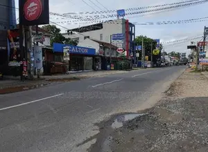 Prime Commercial land for Sale – Manaweriya, Kochchikade