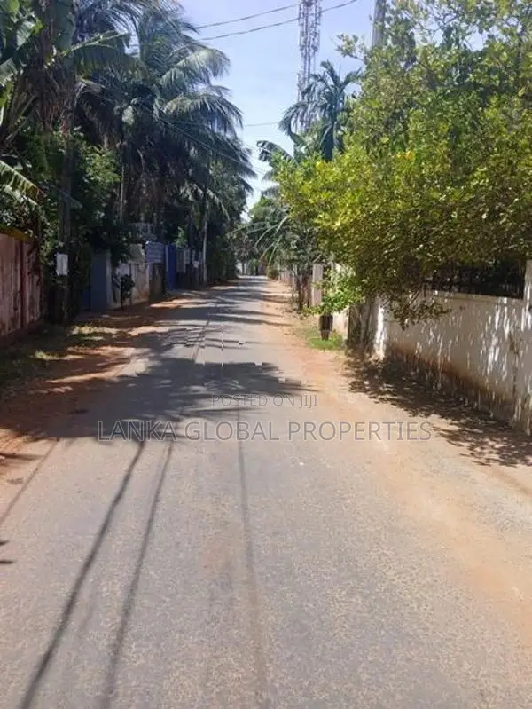 House for Sale Koiyaththodam