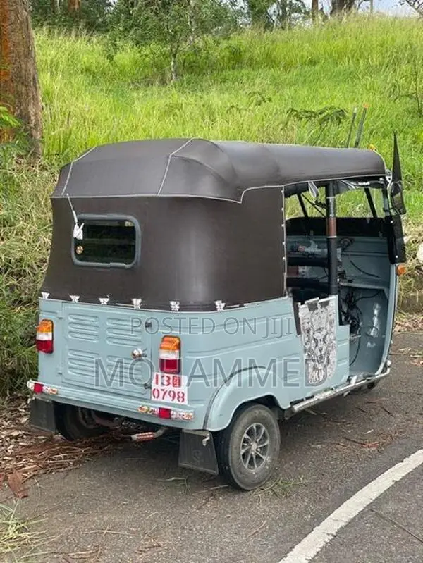 Bajaj RE 1983
