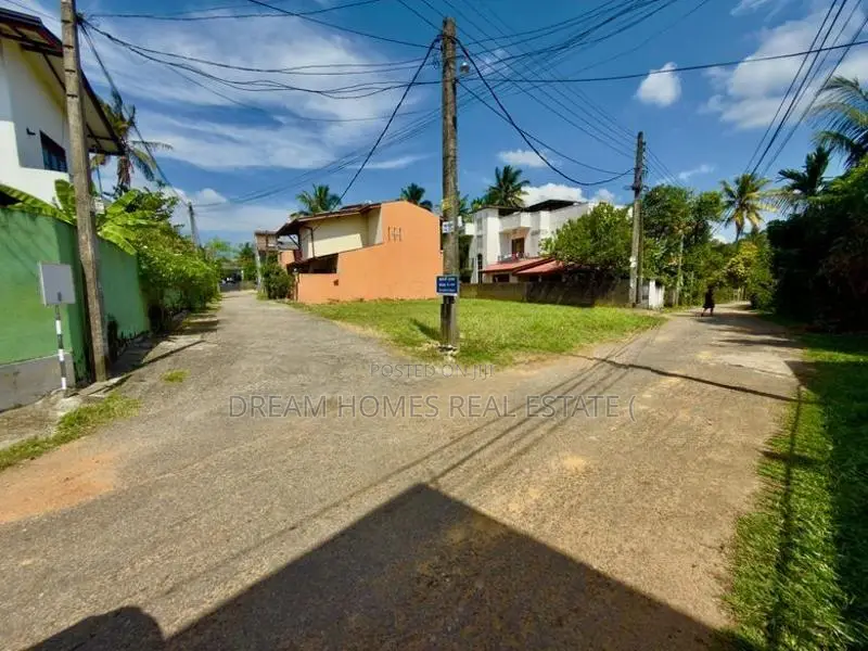 Land for Sale – Athurugiriya