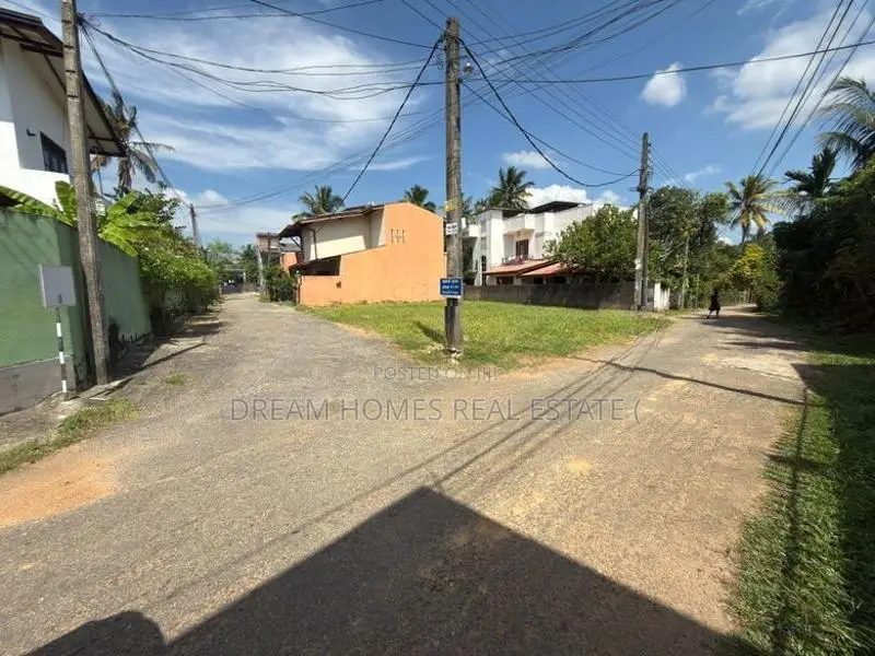 Land for Sale – Athurugiriya