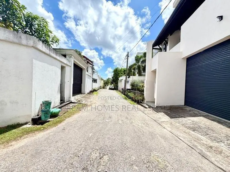 12.5 Perches Land for Sale – Thalawathugoda