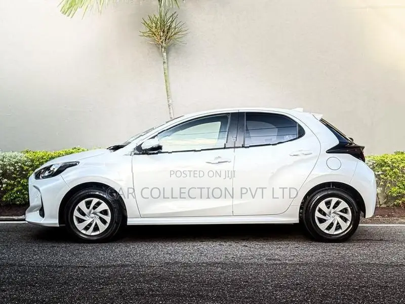 Toyota Yaris X Grade 2024