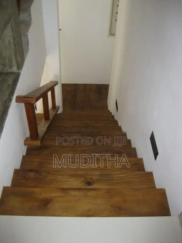 Luxury House 03 Floors Thalawathugoda