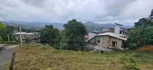 ලස්සන View ඉඩමක් හීරැස්සගලින් (1km to kandy - colombo rd)