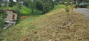 ලස්සන View ඉඩමක් හීරැස්සගලින් (1km to kandy - colombo rd)