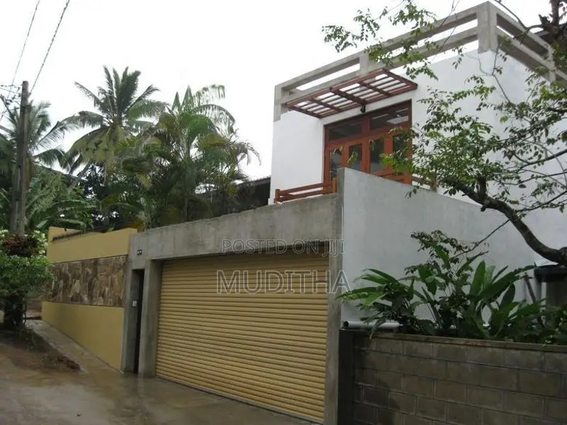 Luxury Residence House in Piliyandala