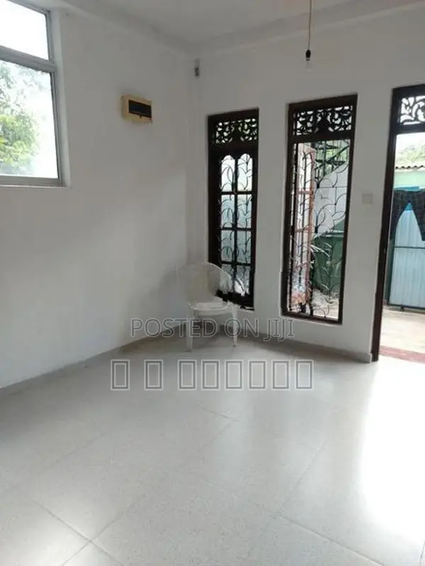 Ground floor house for rent in maharagama arauwala