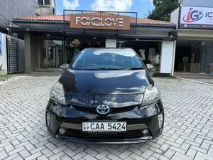 Toyota Prius S TOURING 2013