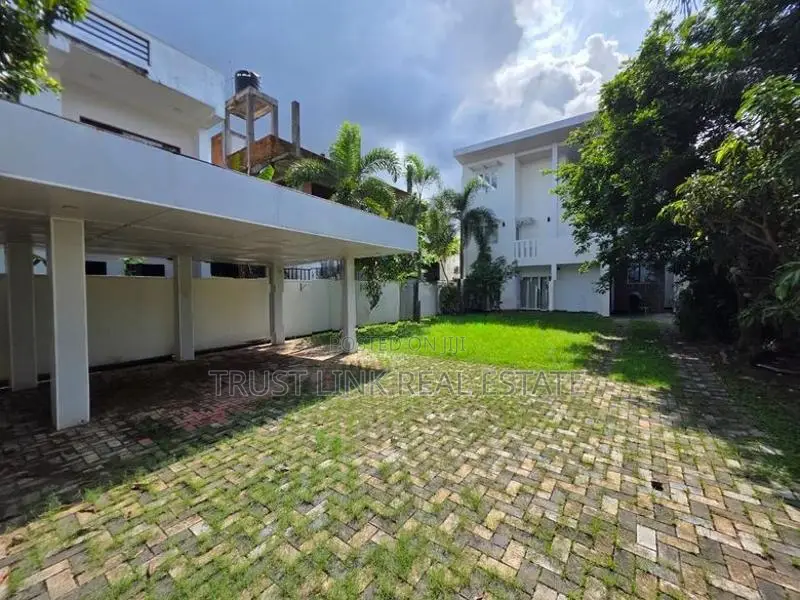 3 Story Modern Home for Sale in Jaela