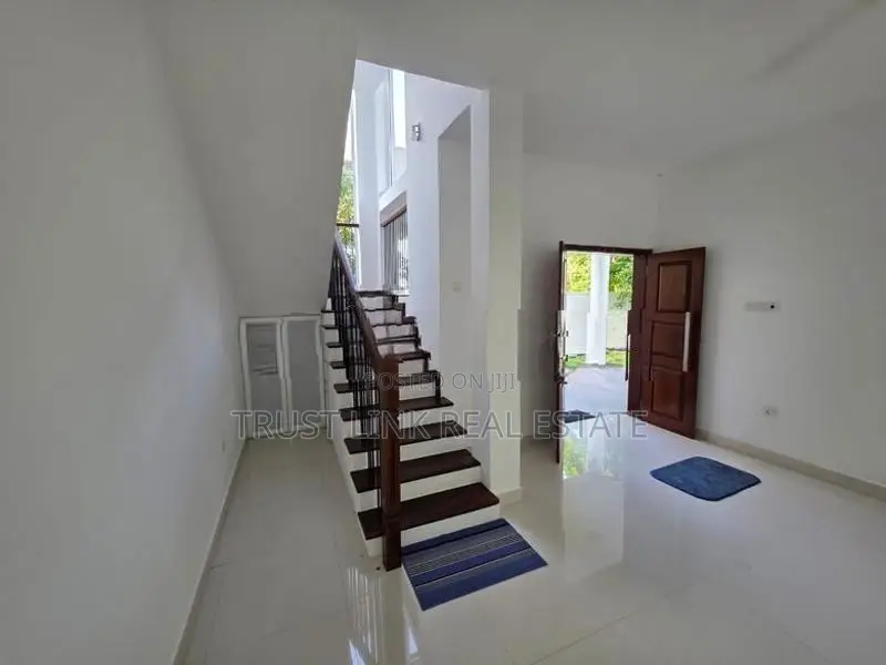 3 Story Modern Home for Sale in Jaela