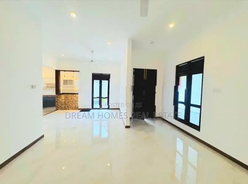 Modern 3 Bedroom House – Godagama, Homagama
