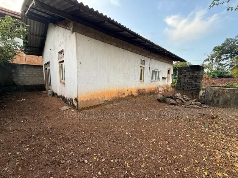 Land For Sale 10 Perches Gampaha