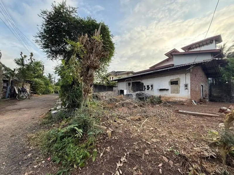 Land For Sale 10 Perches Gampaha