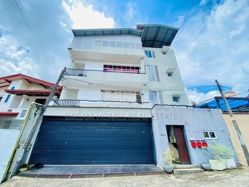 3-Unit Apartment Complex for Sale – Near Athurugiriya Highway