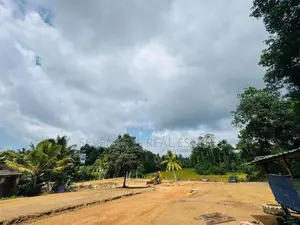 06P 07P Super Residential Land Plots For Sale in Homagama