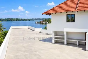 Land with Hotel for Sale in Bolgoda
