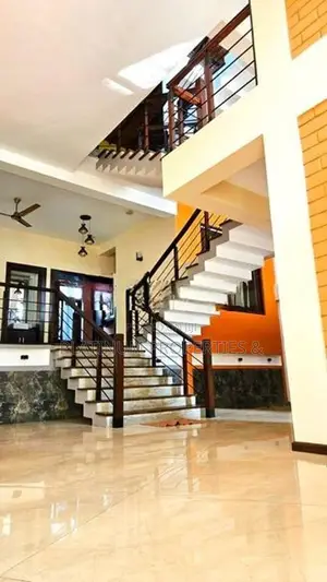 Super Luxury Stunning 5BR New House For Sale In Malabe Town