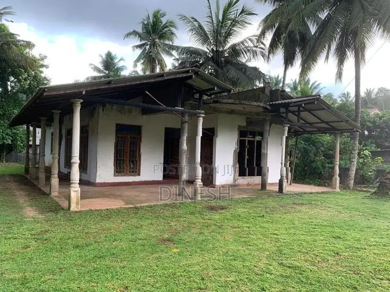 42.52 Perches Land With House At Weliweriya In Gampaha