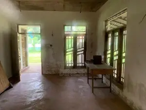 42.52 Perches Land With House At Weliweriya In Gampaha