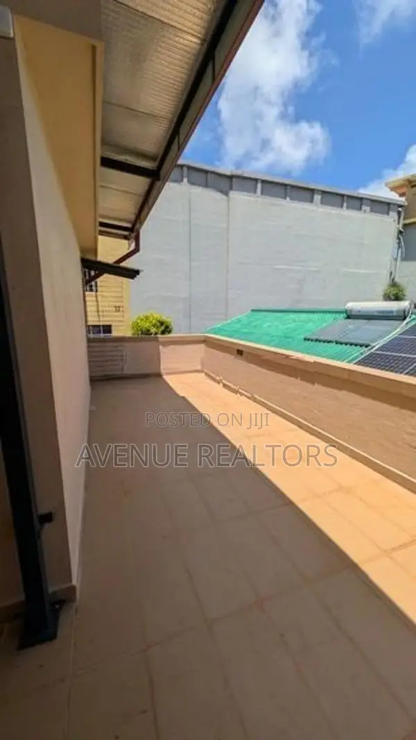 4BR Semi-Furnished House for Rent in Mount Lavinia (HS4943)