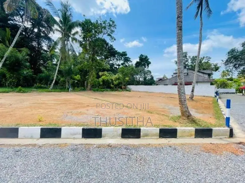 Yakkala Land for Sale