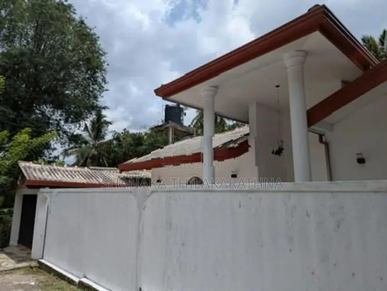 4BR Family Home for Sale – Kundasale