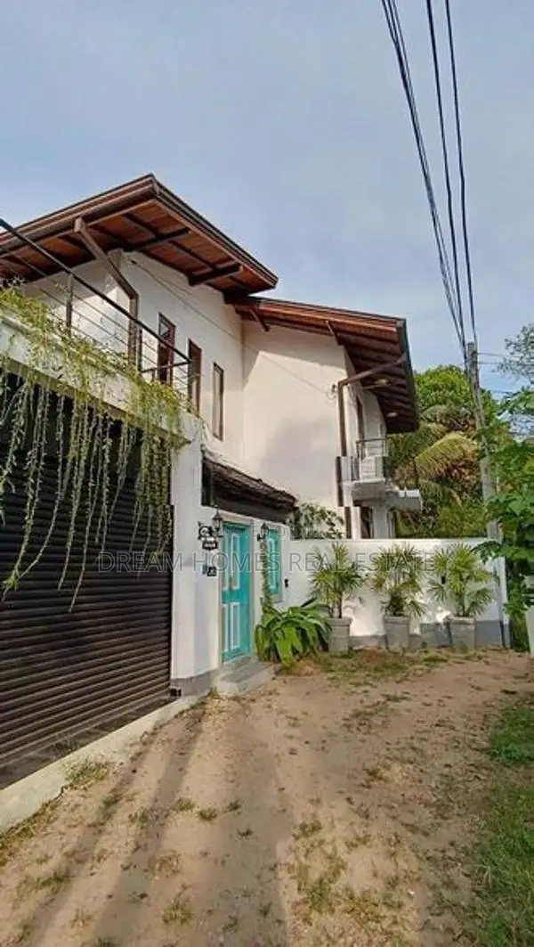 Modern Two-Storey House for Sale – Boralesgamuwa