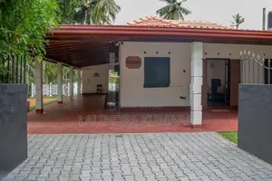Luxury Villa For Rent In Mihiripanna, Thalpe, Unawatuna Galle
