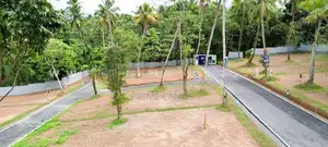 සුපිරි බිම් කොටසක් විකිණීමට තලවතුගොඩ