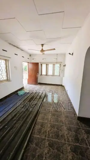 කිරිබත්ගොඩ – නාගහවත්ත ප්‍රදේශයෙන් නිවසක්ඉඩමේ වටිනාකමට විකිණීමට