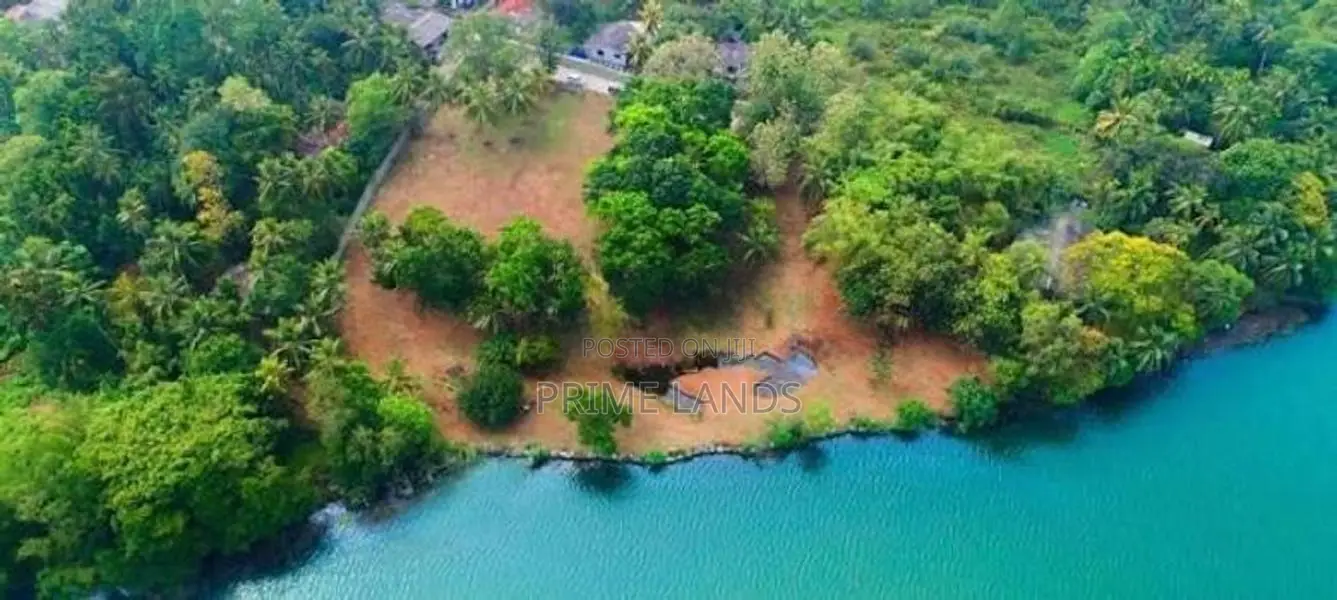 Water Facing Land plots sale in Nawala