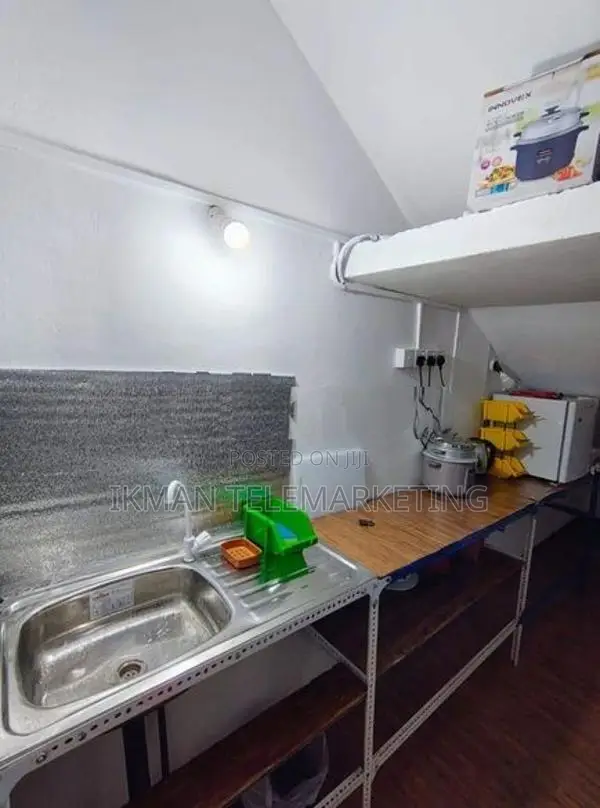 Sharing Room for Rent in Mount Lavinia